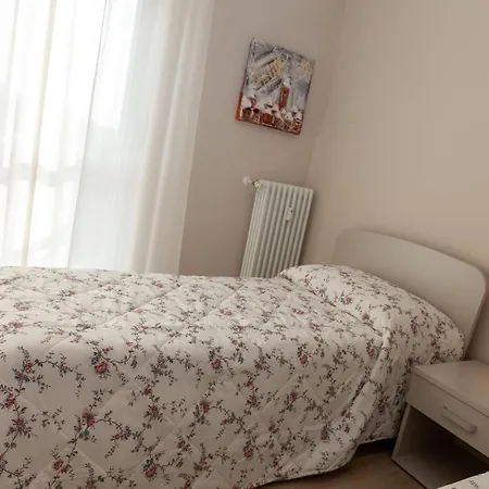 Apartment Rossini15 - Garage Privato Alba (Piedmont)
