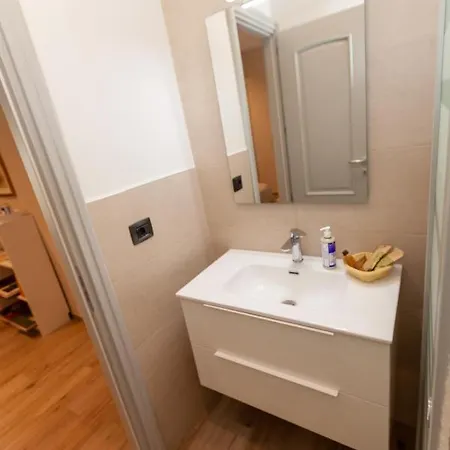 Rossini15 - Garage Privato * Άλμπα